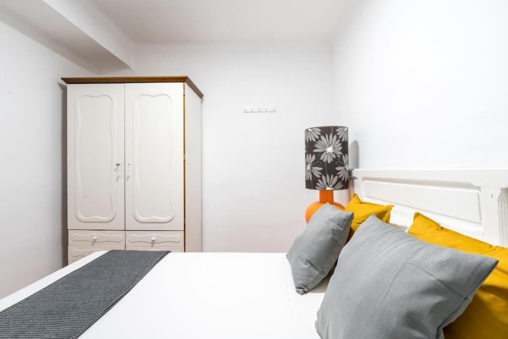 Santa Justa Urban Apartment Sewilla Zewnętrze zdjęcie